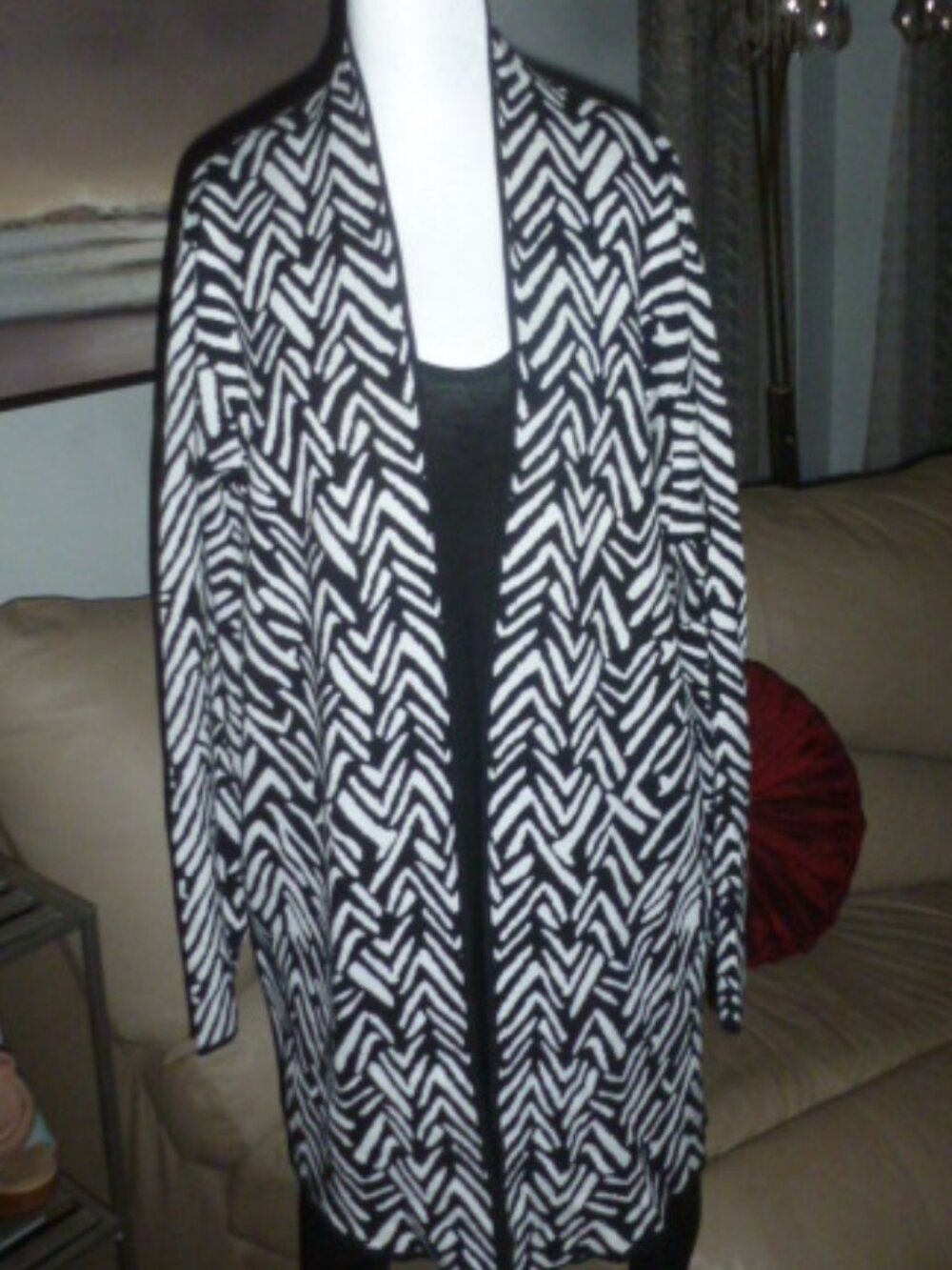 Jones Studio 2X Black & White Zigzag Open-Front Cardigan Sweater